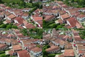 金年会官网首页-埃斯佩朗客场告捷，重返法甲前八(埃斯佩朗莎英文含义)